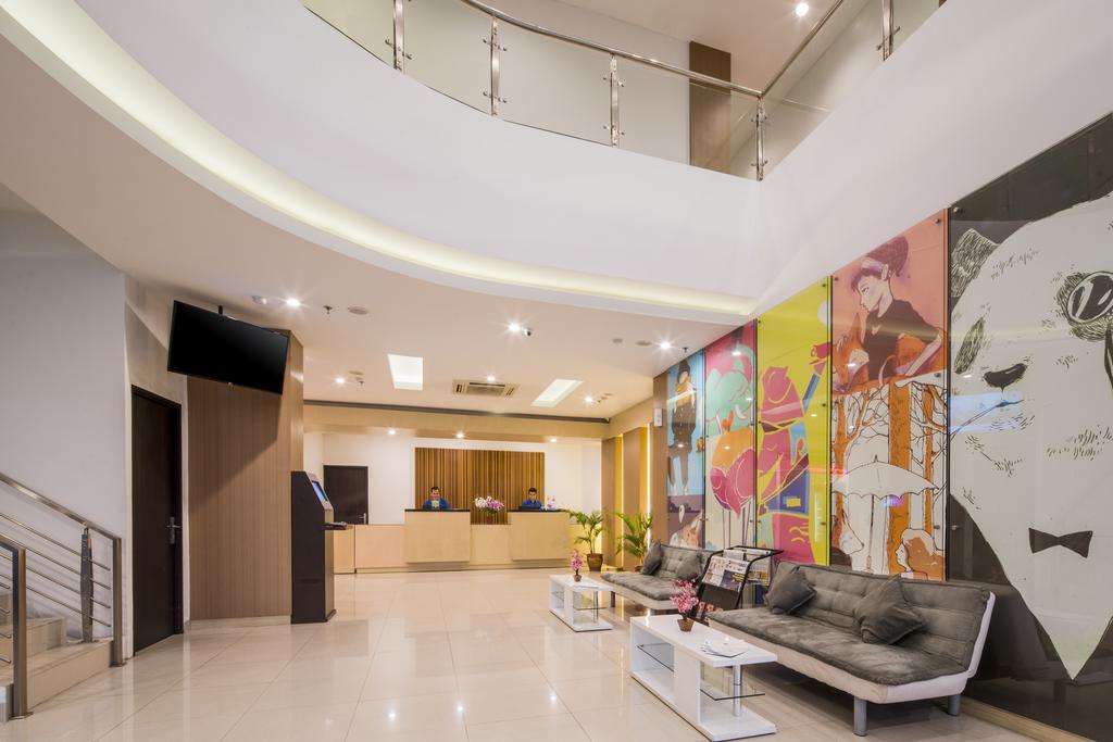Hotel 88 Grogol Jakarta By Wh Extérieur photo