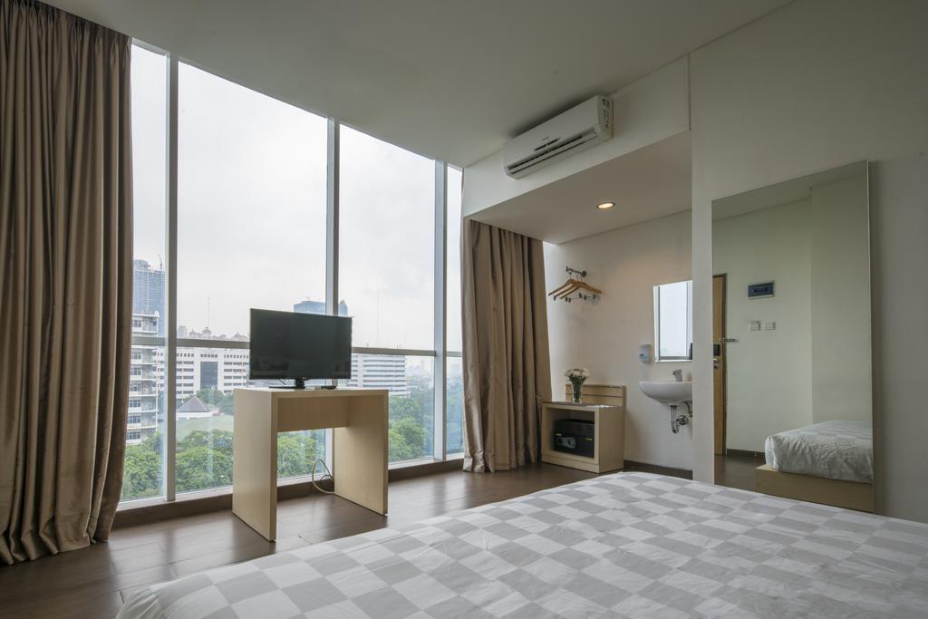 Hotel 88 Grogol Jakarta By Wh Extérieur photo