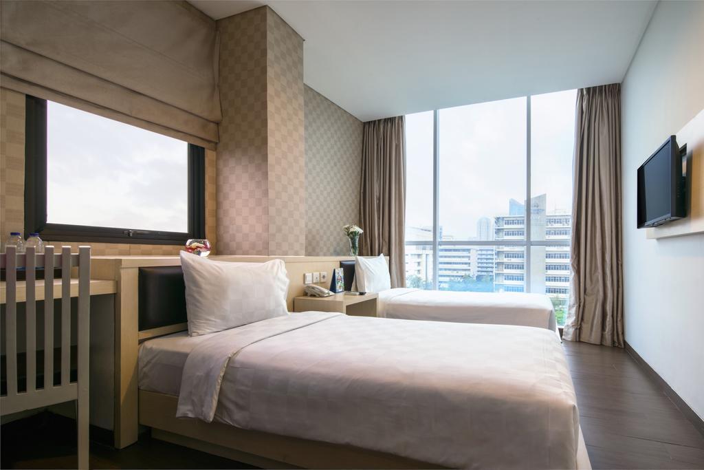 Hotel 88 Grogol Jakarta By Wh Extérieur photo