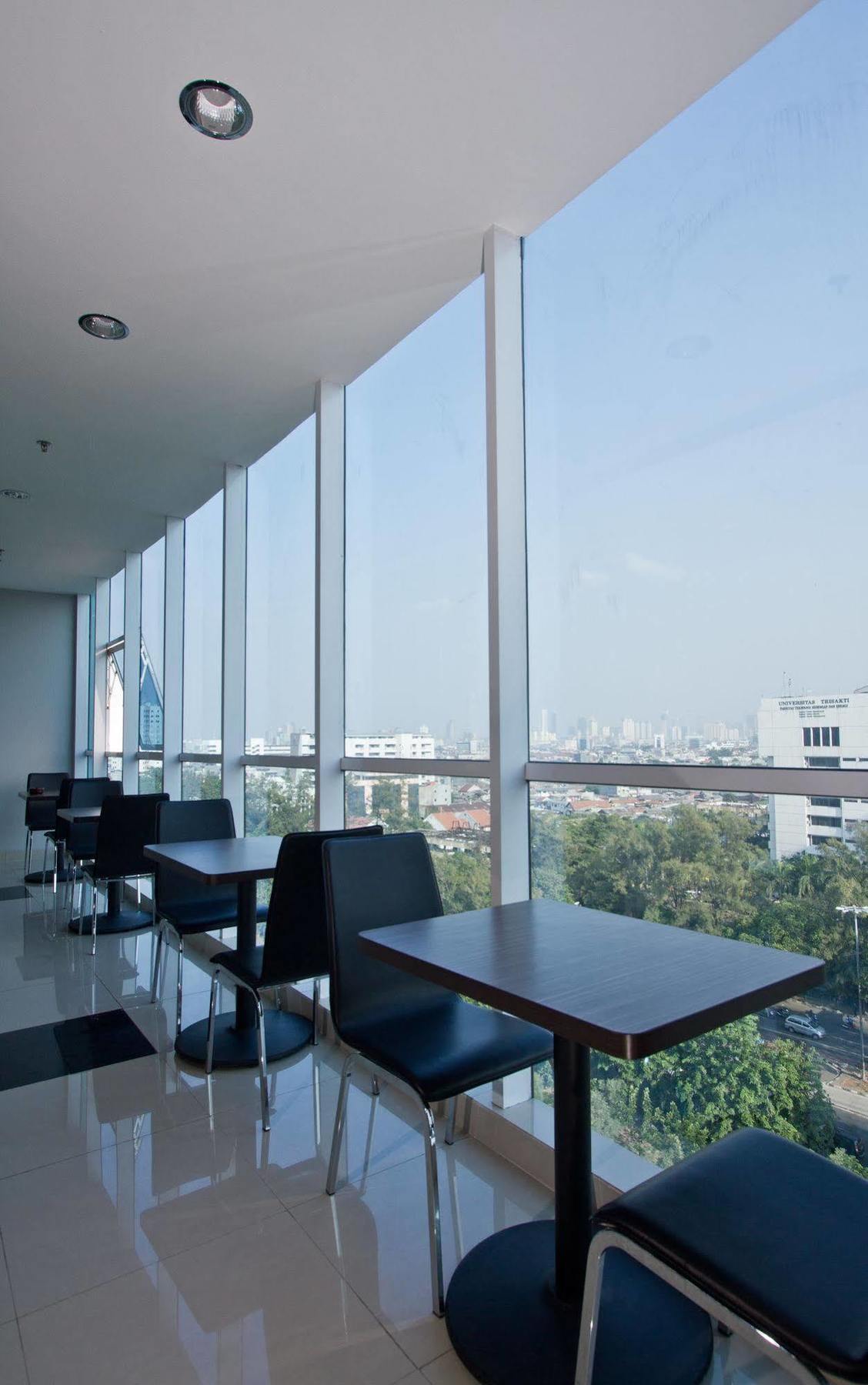 Hotel 88 Grogol Jakarta By Wh Extérieur photo